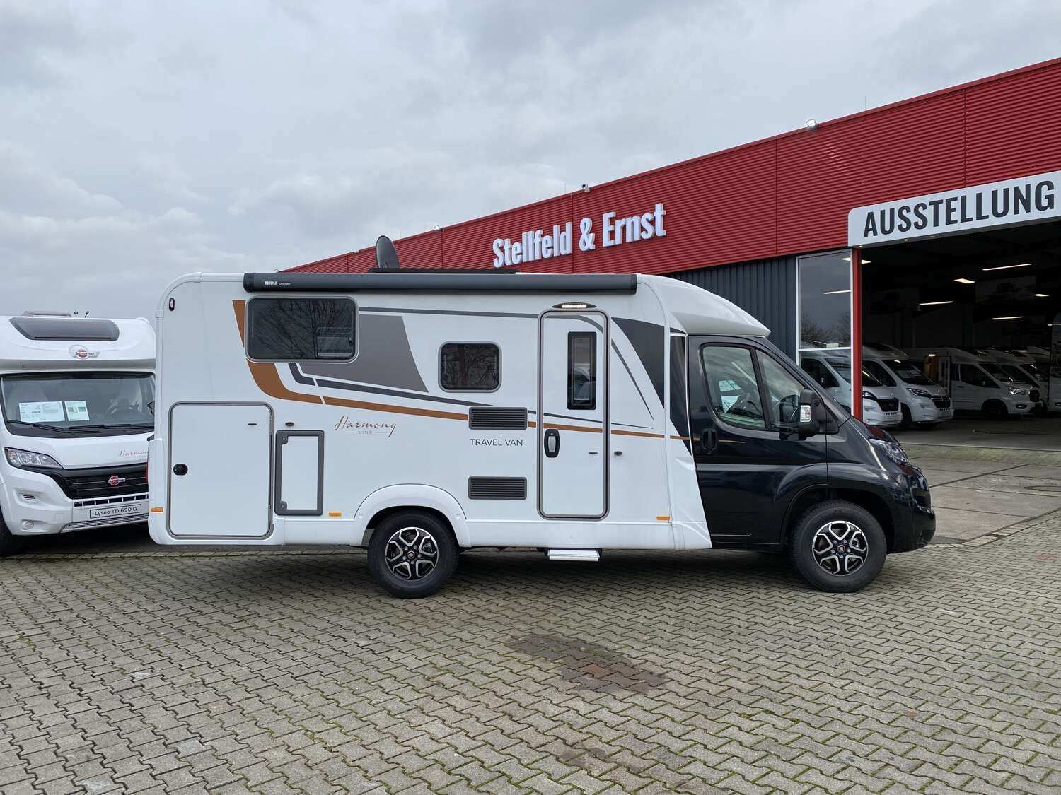 Travel store van t620g